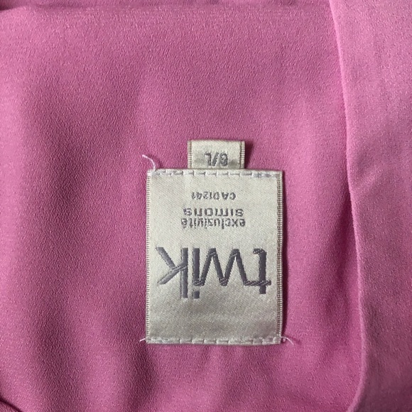 Pink strap blouse - Picture 2 of 3